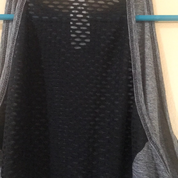 Reebok grey tank size small NEW! - Picture 3 of 5